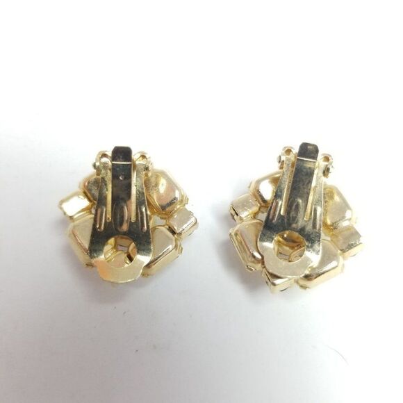Vintage Sparkly AB Cluster Rhinestone Clip On Earrings, Retro Rainbow Sparkle - Picture 4 of 6